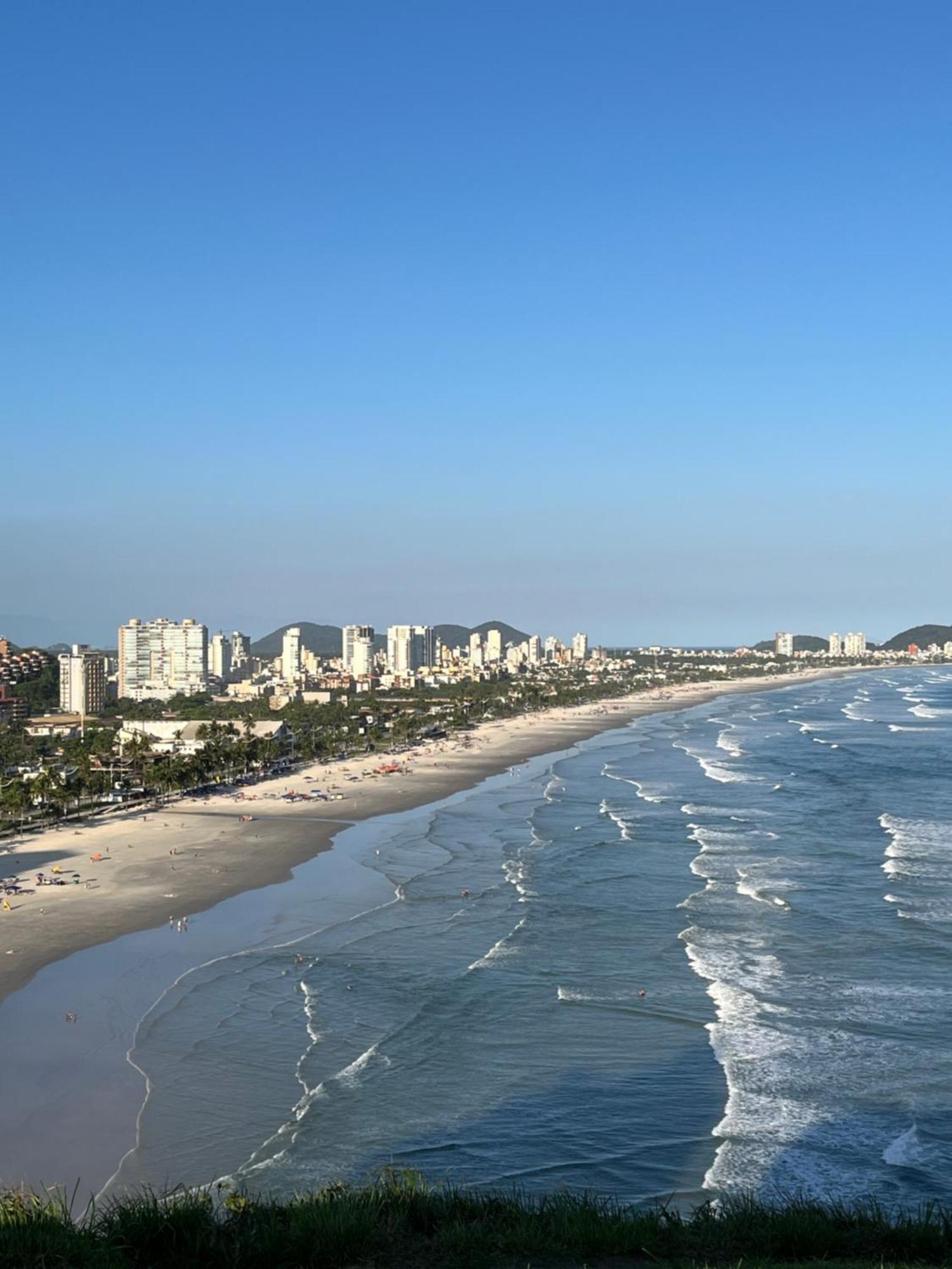 Apto “Aconchego” Praia Da Enseada กัวรูจา ภายนอก รูปภาพ